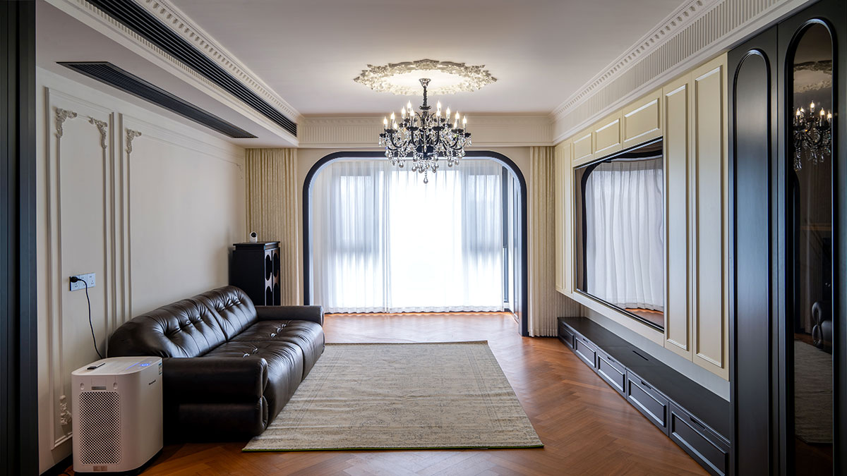 左子健作品法式风格